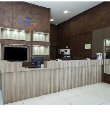 Fachada do Travel Inn Express Hotels Brás